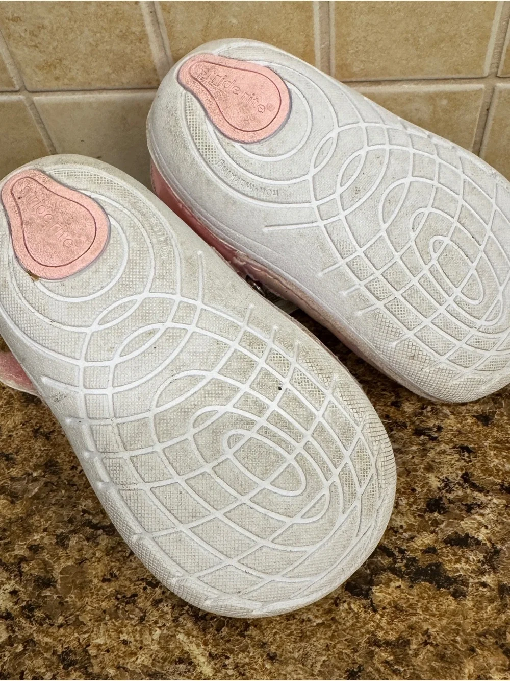 Stride Rite Theresa Size 4 Soft Motion Toddler Mary Janes Pink First Walker